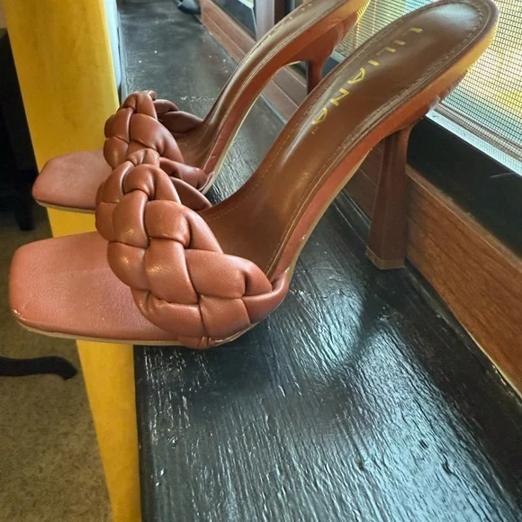 Liliana Women's Brown Braided heel Sandals - Picture 5 of 10